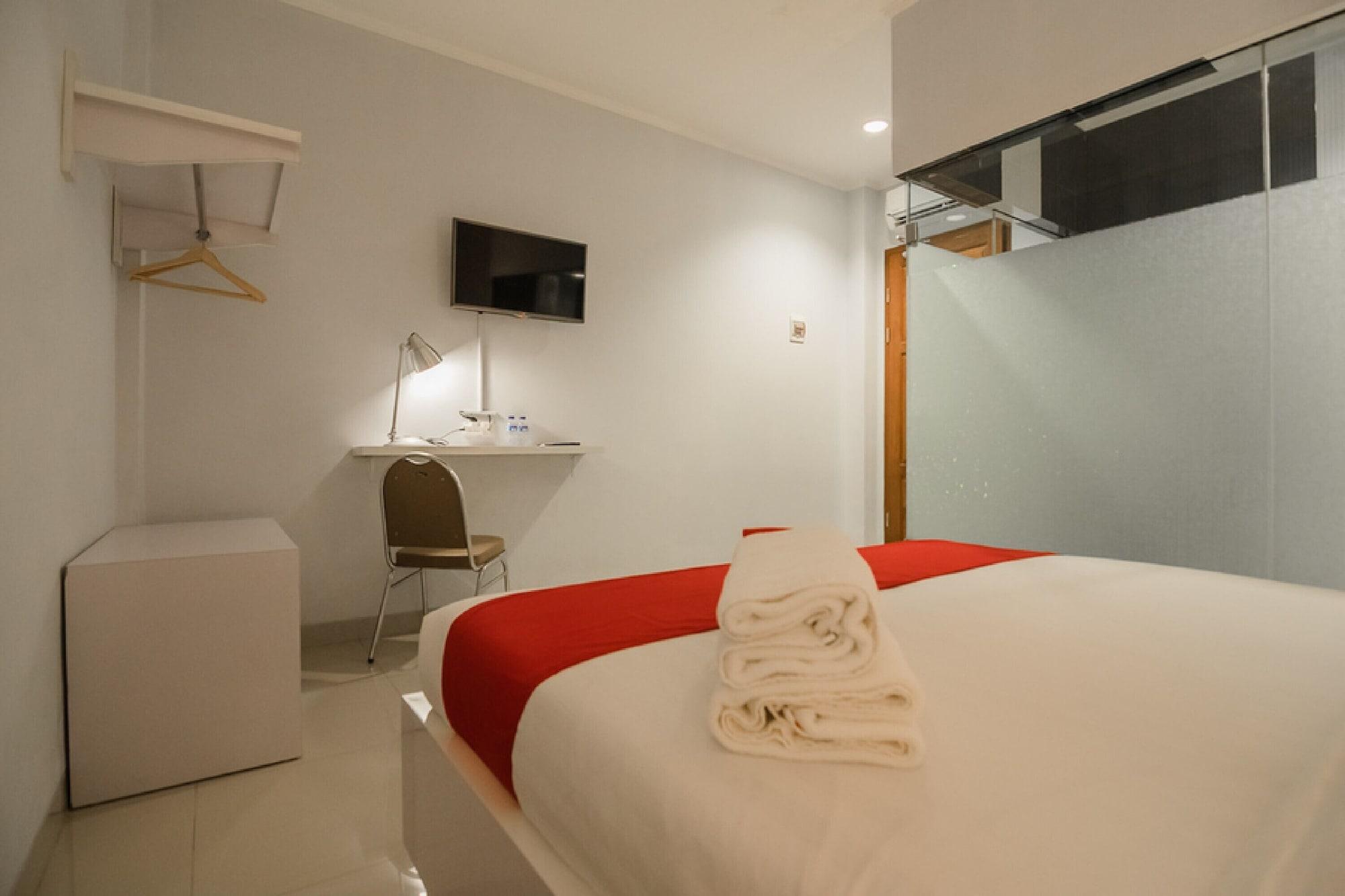Reddoorz Plus Near Soekarno Hatta Airport 2 Tangerang Luaran gambar