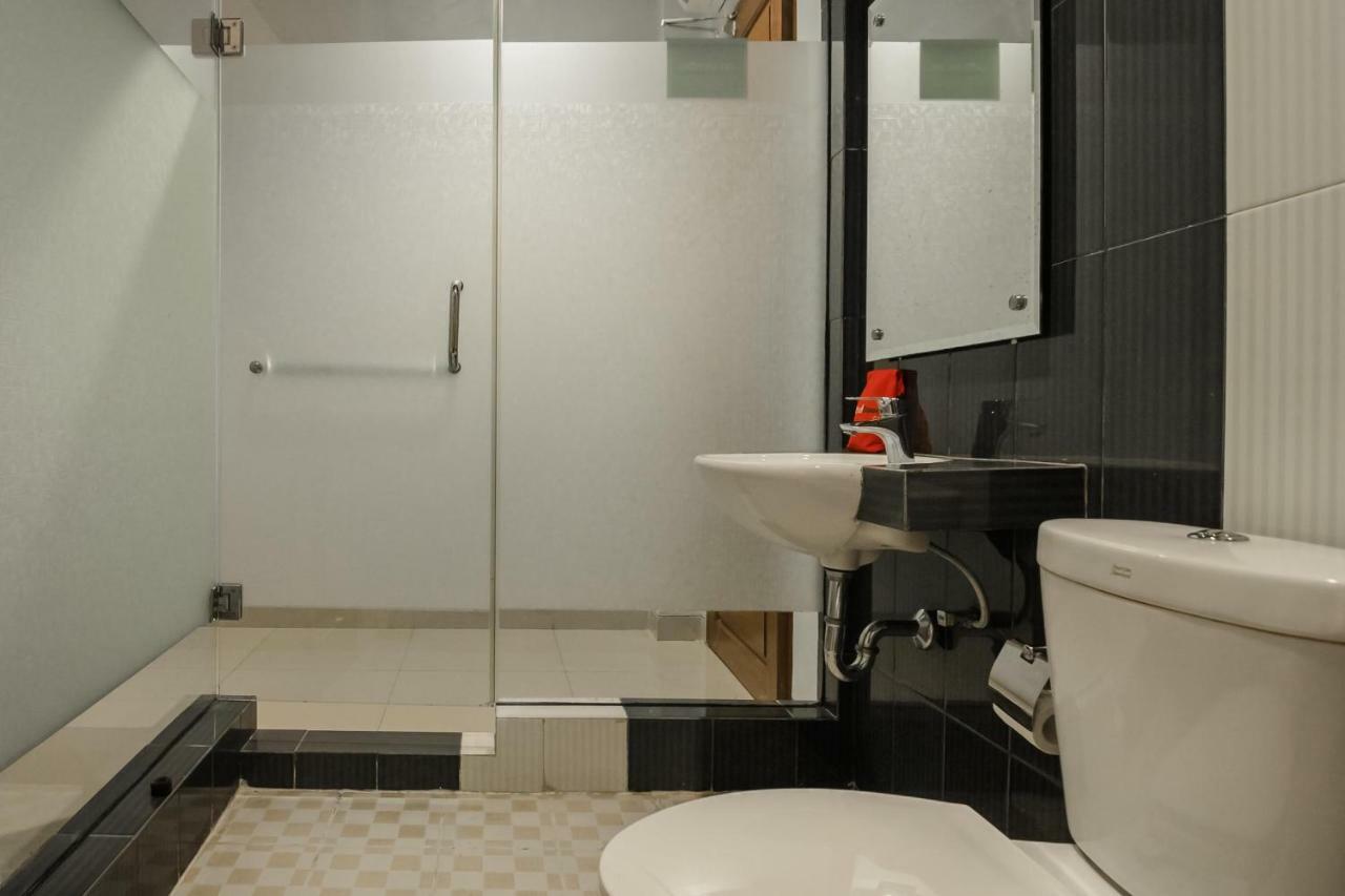 Reddoorz Plus Near Soekarno Hatta Airport 2 Tangerang Luaran gambar