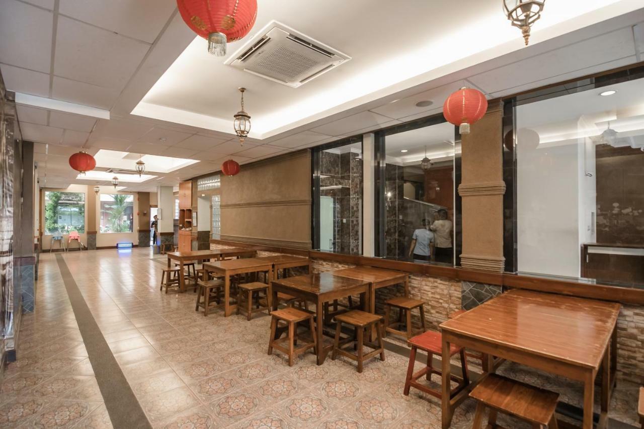 Reddoorz Plus Near Soekarno Hatta Airport 2 Tangerang Luaran gambar