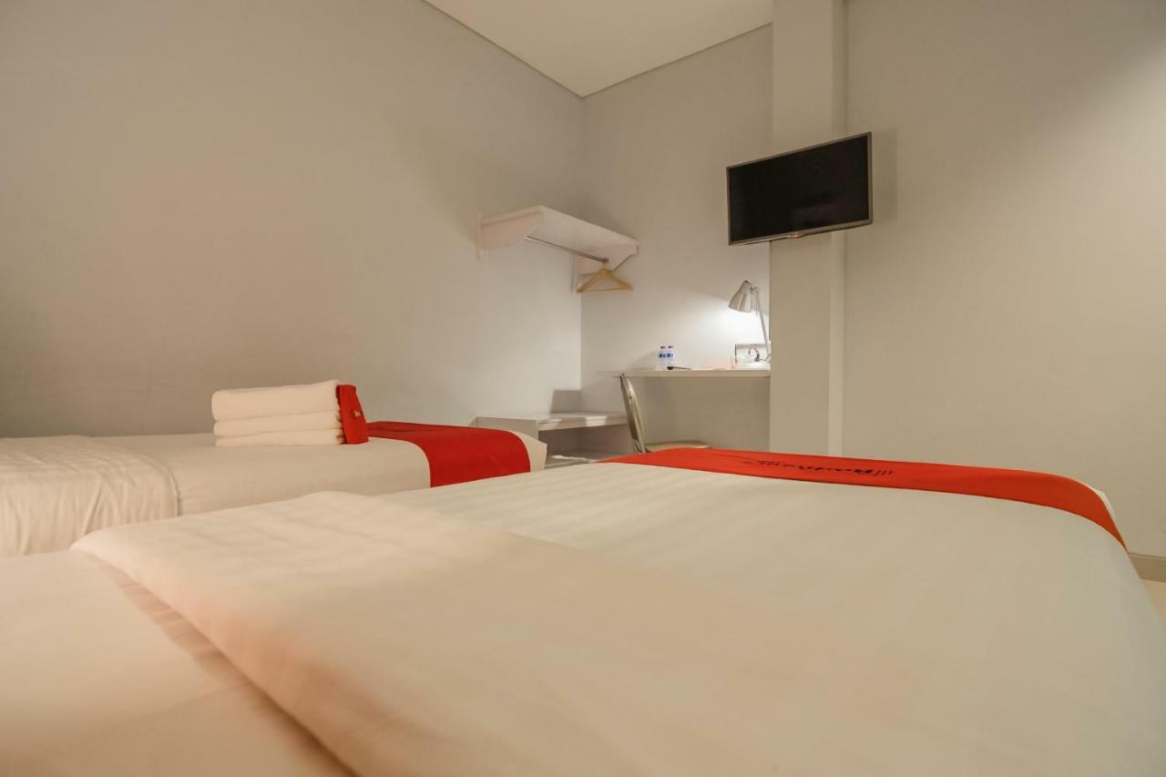 Reddoorz Plus Near Soekarno Hatta Airport 2 Tangerang Luaran gambar