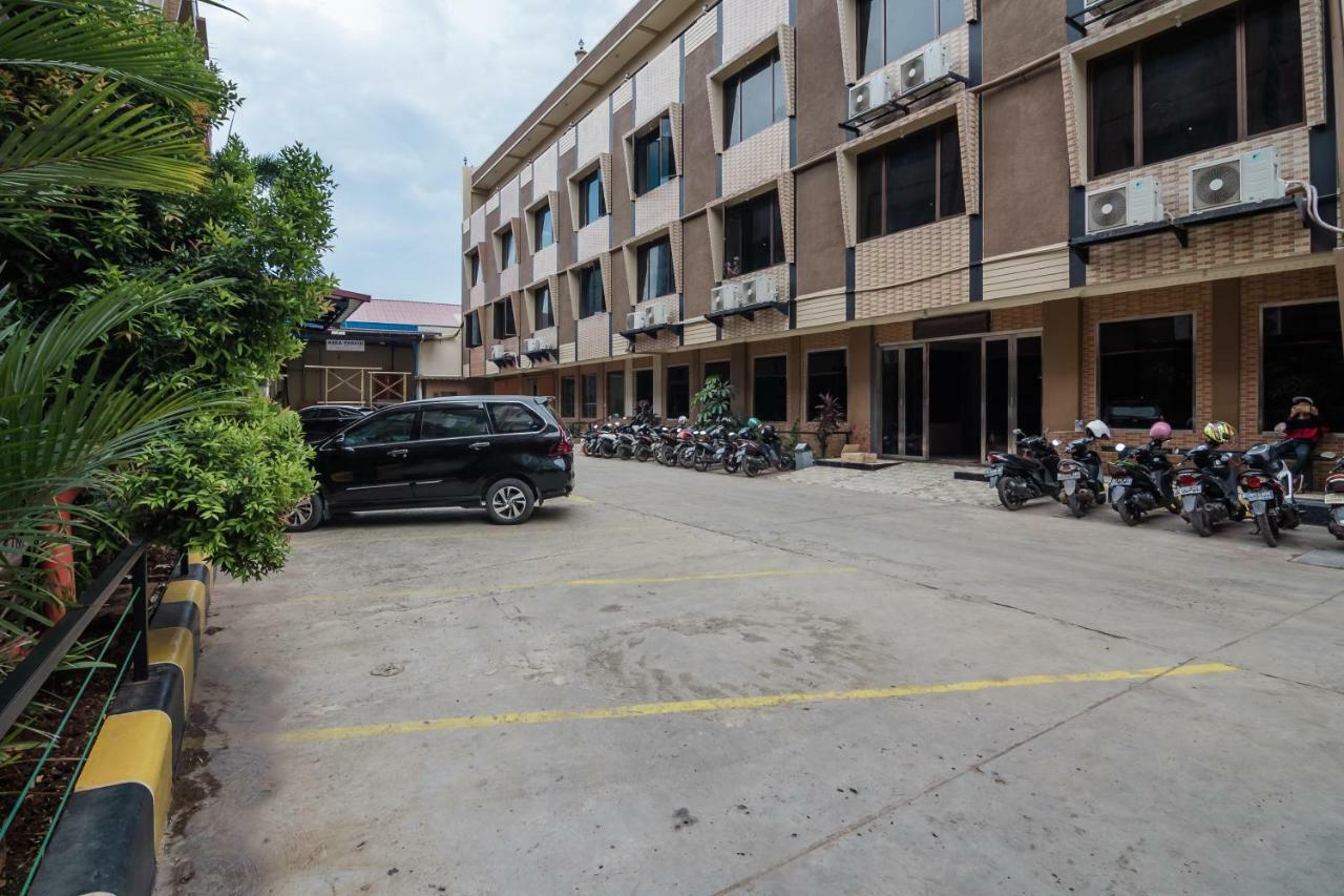 Reddoorz Plus Near Soekarno Hatta Airport 2 Tangerang Luaran gambar