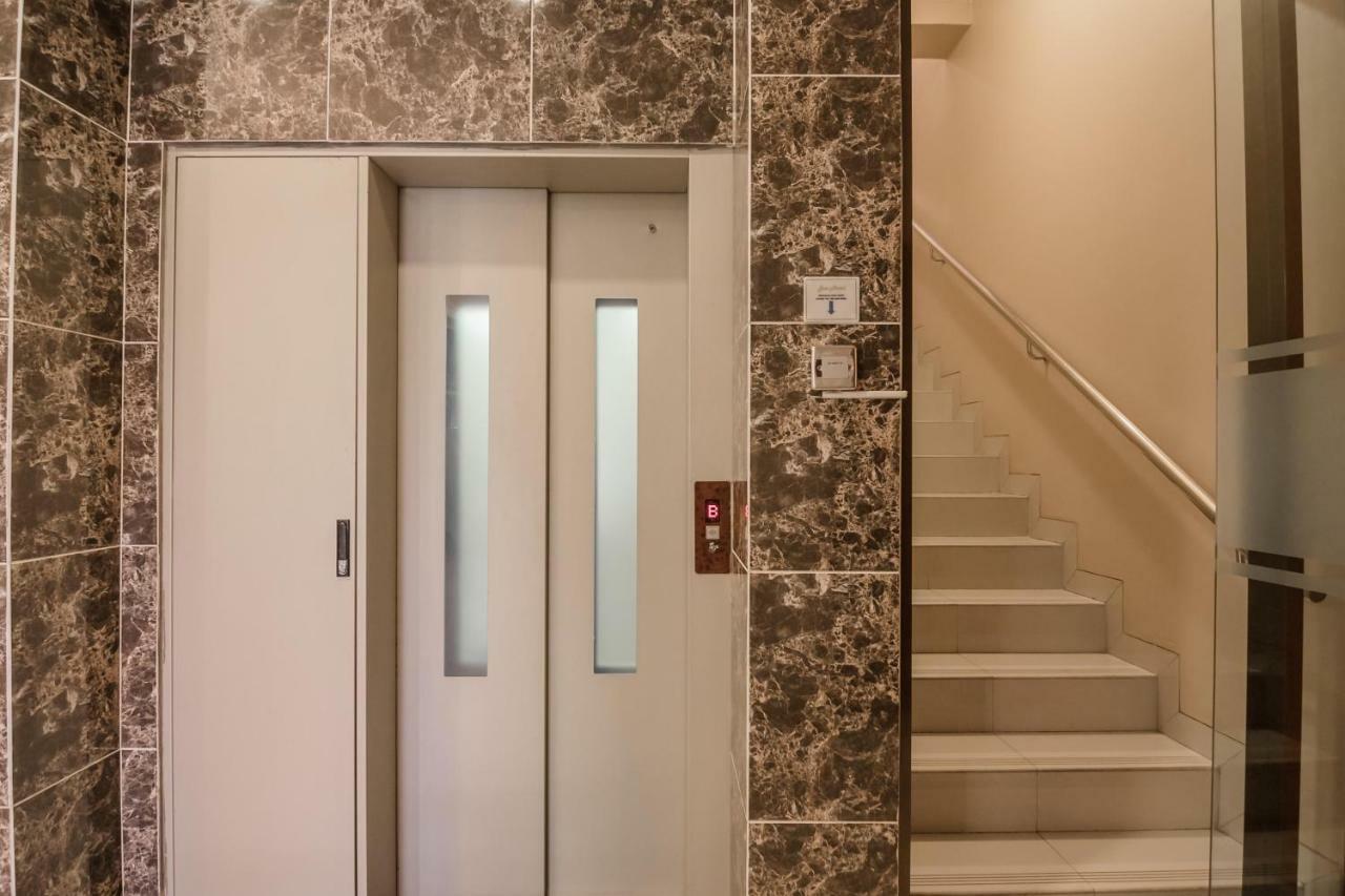 Reddoorz Plus Near Soekarno Hatta Airport 2 Tangerang Luaran gambar